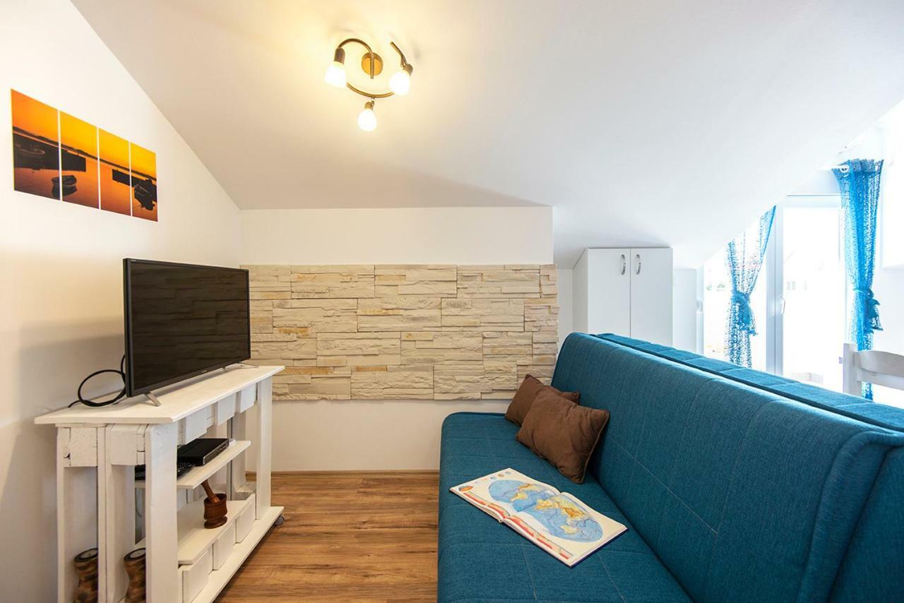 Apartments Cape Deluxe 르티나 외부 사진