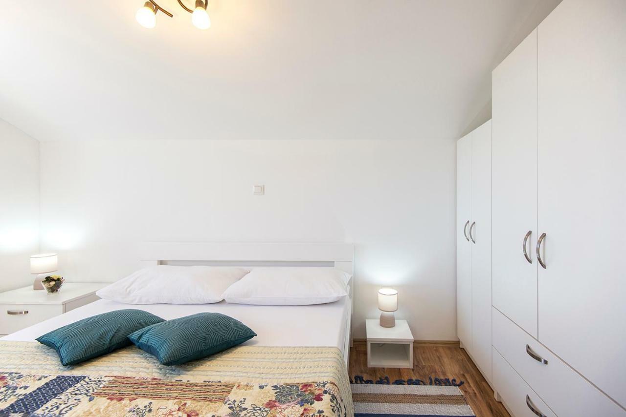 Apartments Cape Deluxe 르티나 외부 사진
